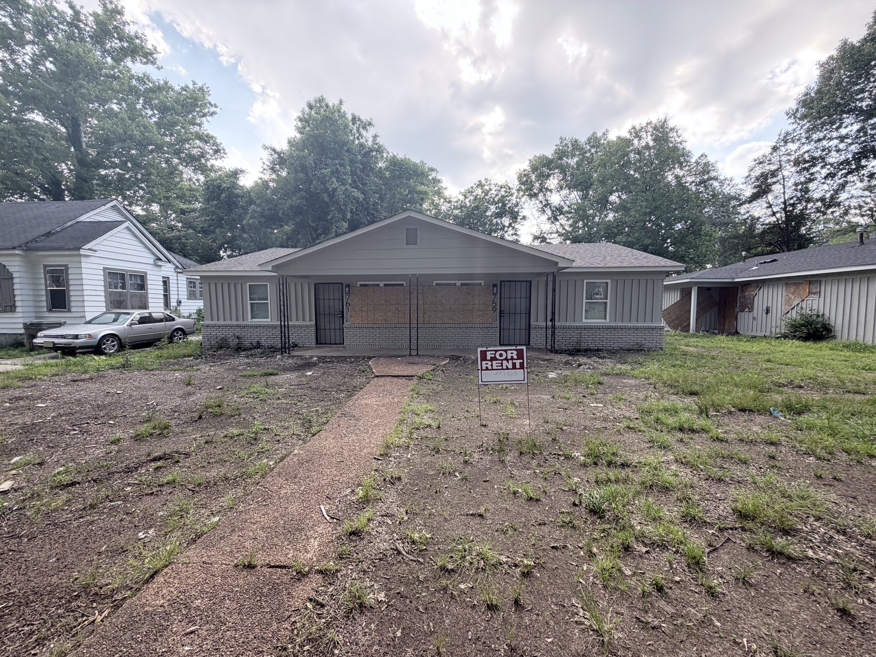 761 Goodwyn Street - 1