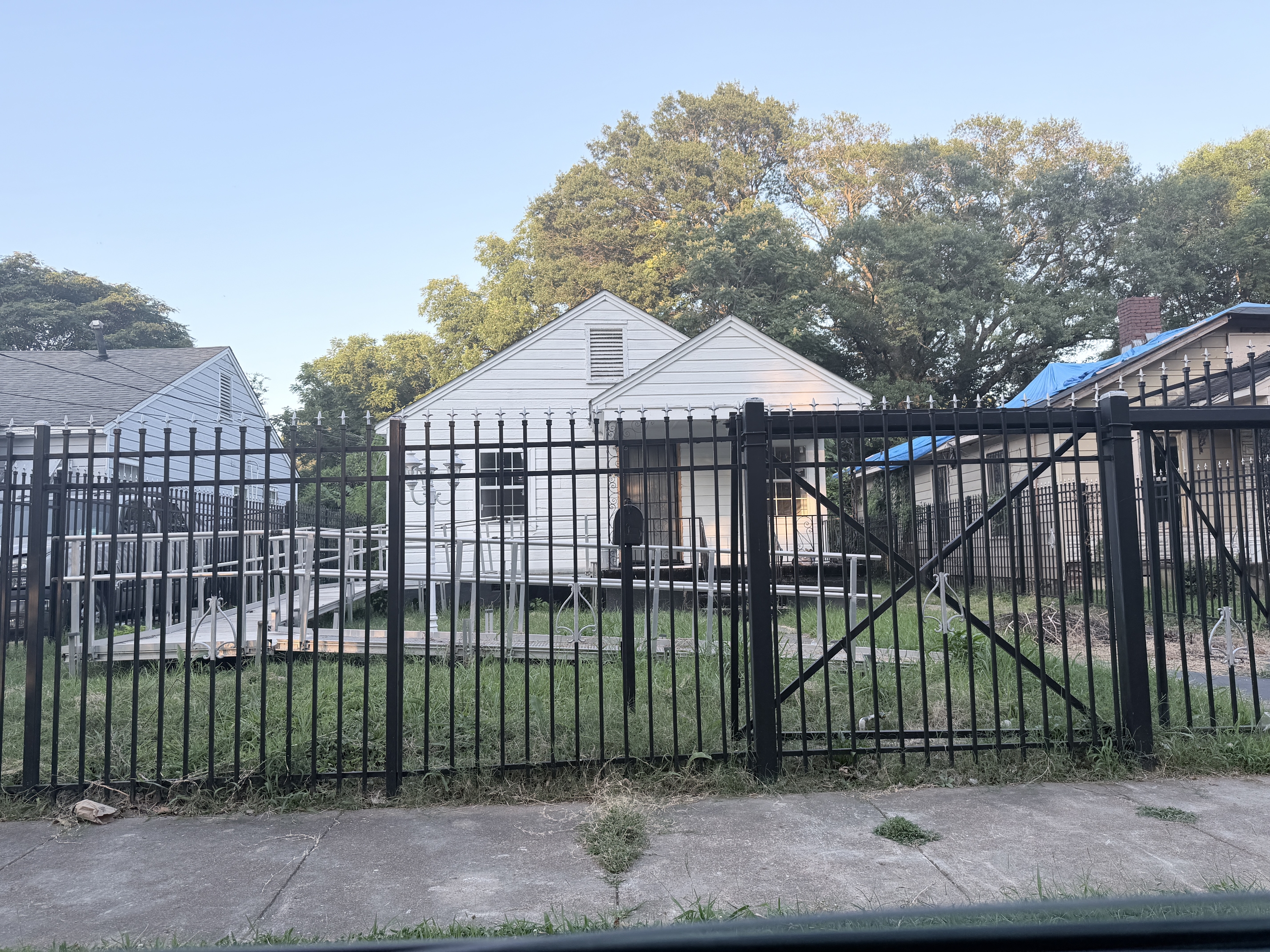 Property main image